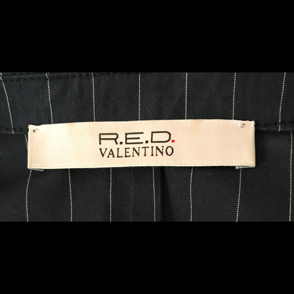 Valentino, Italian designer pinstripe suit - Picture 6 of 8